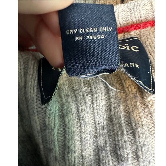 Abercrombie & Fitch Long Sleeves V Neck Muscle Sweater size Medium - Picture 4 of 8